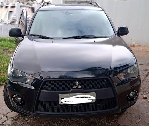 MITSUBISHI OUTLANDER 3.0 GT 4X4 V6 24V GASOLINA 4P AUTOMÁTICO MITSUBISHI OUTLANDER 3.0 GT 4X4 V6 24V GASOLINA 4P AUTOMÁTICO